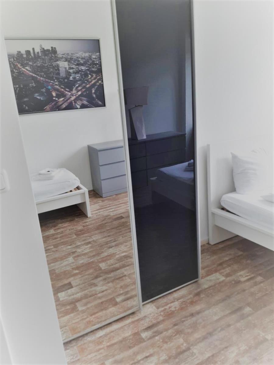 Mehrbett-Apartment 6 Citynah, Einfache Ausstattung Amburgo Esterno foto